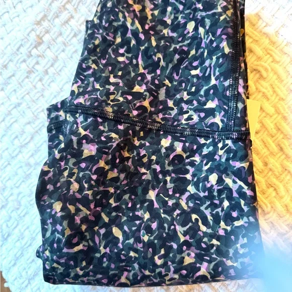 lululemon athletica Multicolor Patterned Leggings - Picture 3 of 5